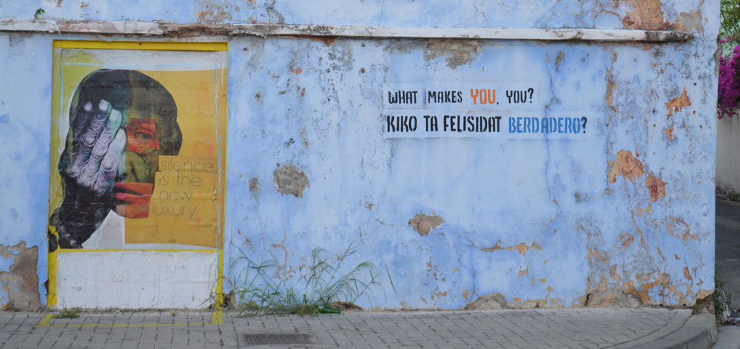 Street-Art-Scharlo-What-Makes-You-Happy-Myronchitrip