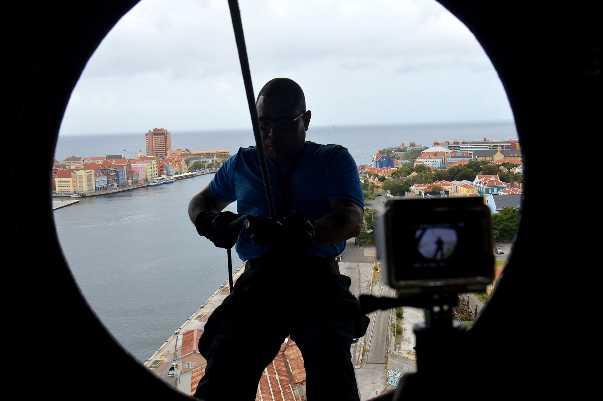Rappelling-curacao